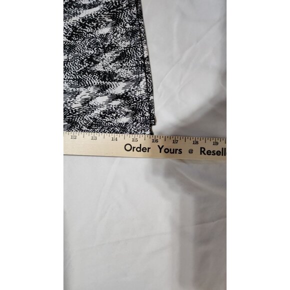 Tranquility Womens Black White Chevron Skort Size Large - Picture 5 of 6